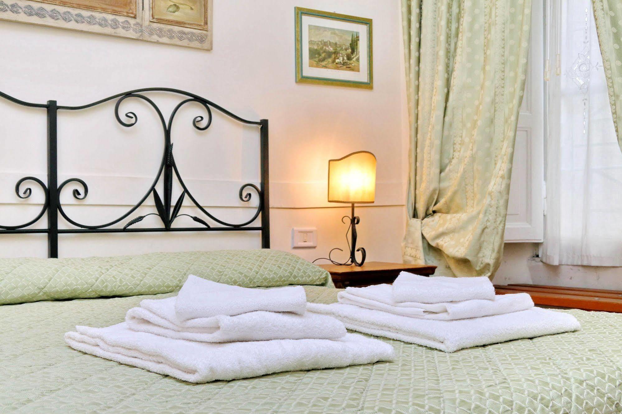 Scipioni Suites โรม ภายนอก รูปภาพ